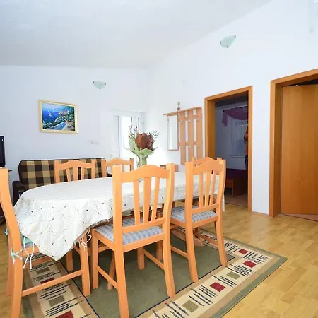 Apartment Vinceljak *